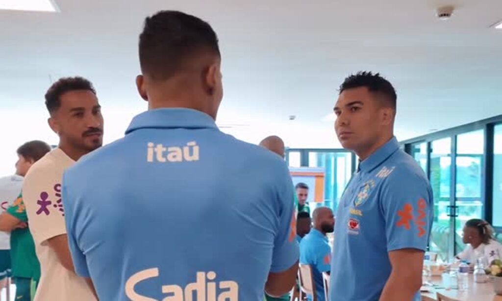 Jogadores da Seleção Brasileira chegam à Granja Comary para início da preparação visando a Copa do Mundo