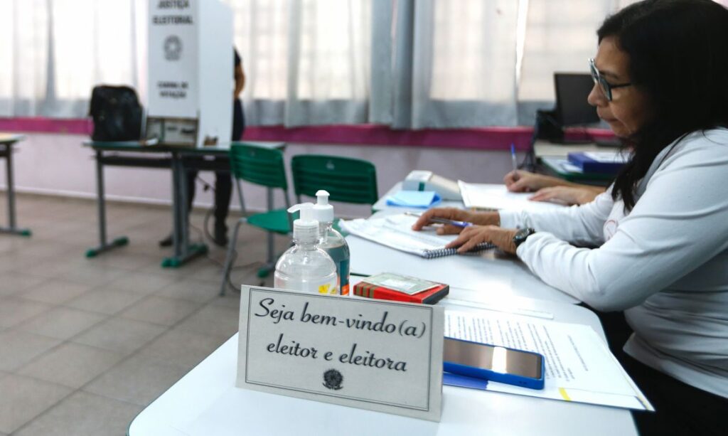 Eleições 2026: Tribunais Regionais Eleitorais abrem inscrições para mesários voluntários; cadastro pode ser feito pelo e-Título
