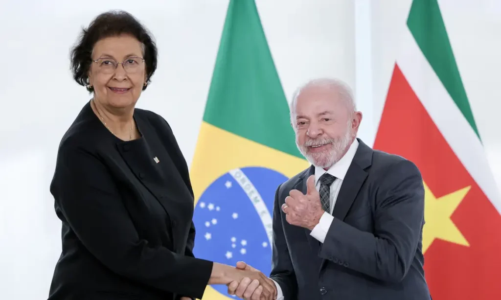 Lula e presidente do Suriname acertam negociações para ampliar comércio bilateral de apenas US$ 55 milhões