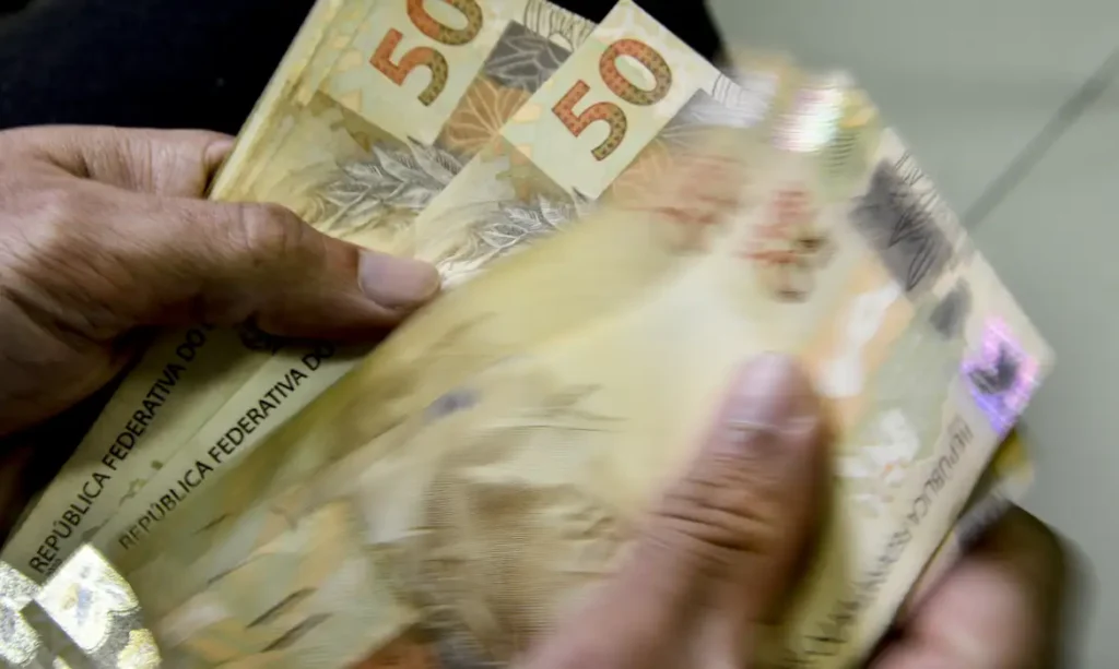 Novo Desenrola Brasil começa a valer com descontos de até 90% para renegociação de dívidas