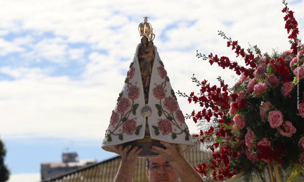 Subida da Imagem Original de Nossa Senhora de Nazaré ao Glória encerra Mês Mariano no dia 31 de maio