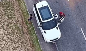 Drone do Detran flagra troca de motorista para enganar Lei Seca