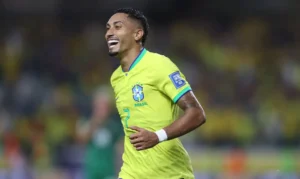 Raphinha diz que seleção brasileira chegou “forte” para Copa de 2026 após período de “muitas cobranças e dúvidas”
