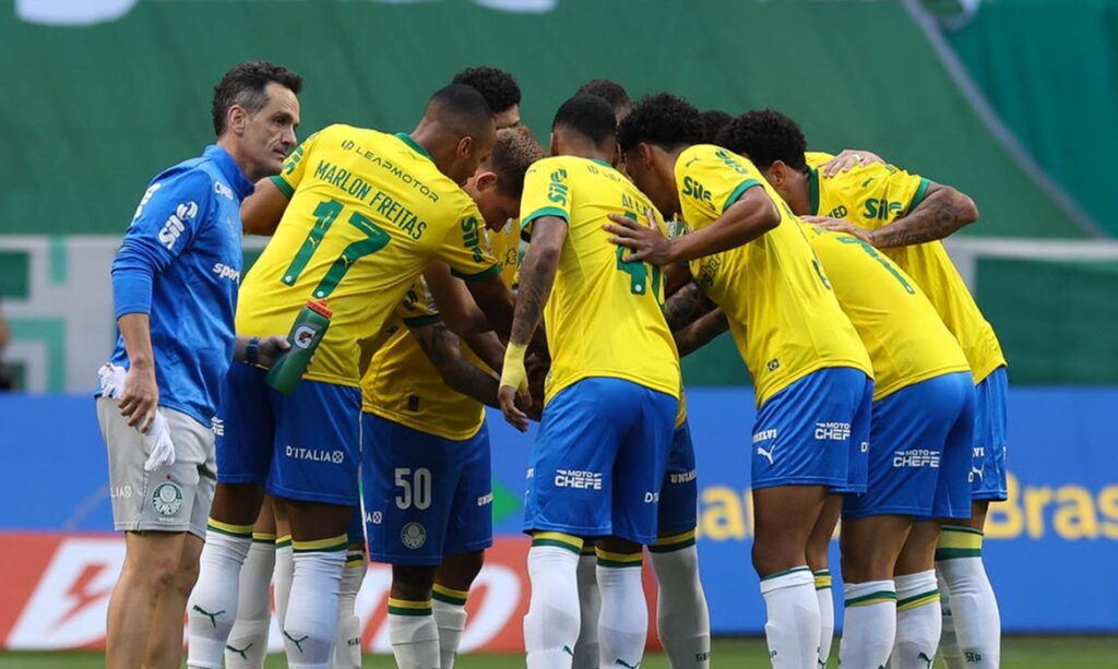 Palmeiras vence Chapecoense em jogo marcado por polêmicas de arbitragem 1 Palmeiras vence Chapecoense em jogo marcado por polêmicas de arbitragem