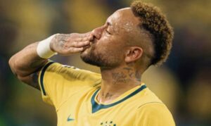 Neymar retorna à Seleção após 981 dias e recebe elogios de Ancelotti