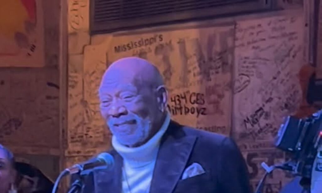 Morgan Freeman estreia no blues aos 89 anos e anuncia primeiro álbum da carreira 1 Morgan Freeman estreia no blues aos 89 anos e anuncia primeiro álbum da carreira