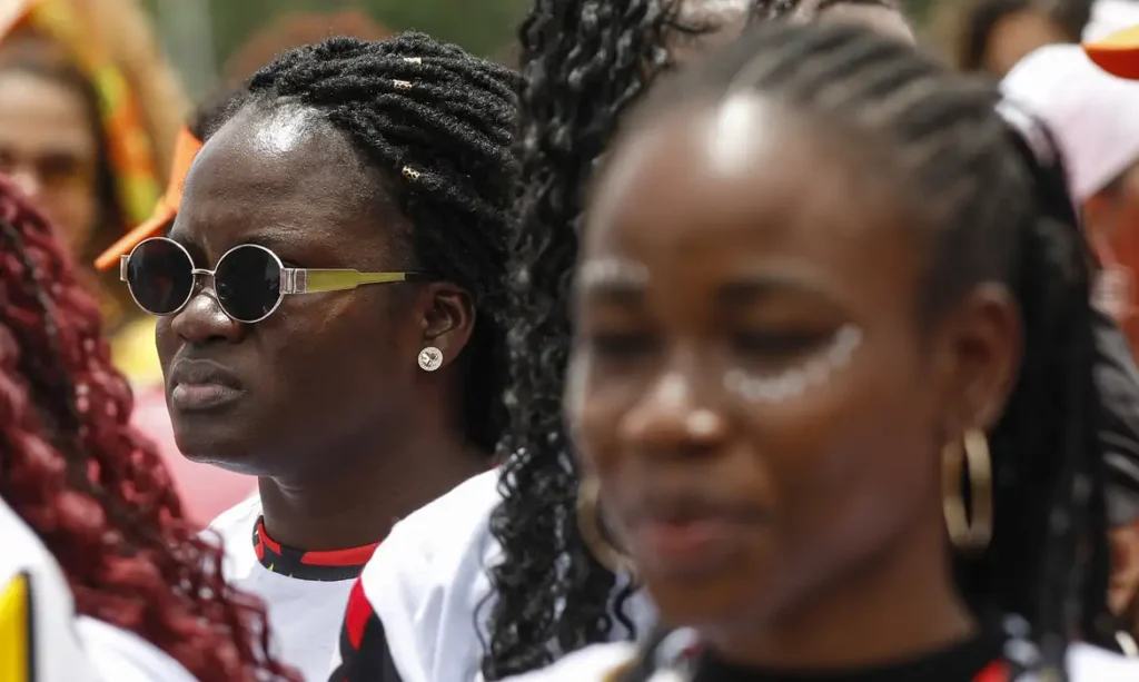 Governo regulamenta adesão ao sistema nacional de igualdade racial e amplia formas de participação com três modalidades de gestão 1 Governo regulamenta adesão ao sistema nacional de igualdade racial e amplia formas de participação com três modalidades de gestão