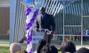 Michael Jordan amplia legado fora das quadras com clínicas médicas gratuitas nos Estados Unidos