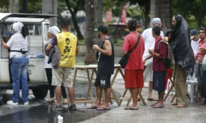 IBGE iniciará censo inédito da população em situação de rua em cinco capitais, com coleta prevista para 2028