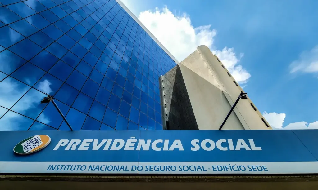 PF indicia 48 investigados por descontos ilegais no INSS 2 PF indicia 48 investigados por descontos ilegais no INSS