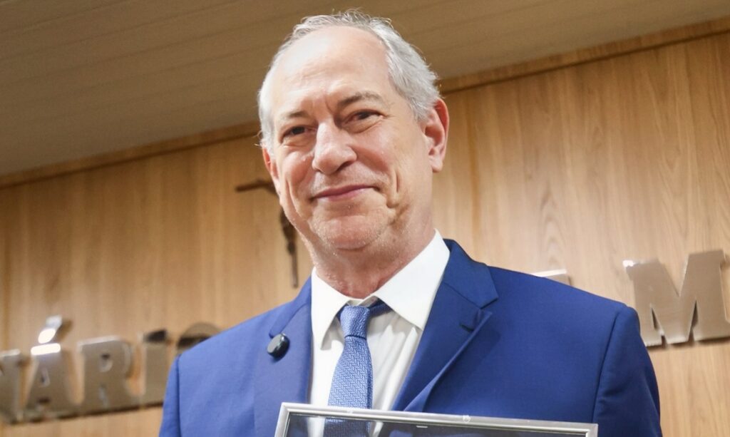 PL oficializa apoio a Ciro Gomes na disputa pelo Governo do Ceará