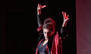 Espetáculo "Meretrizes" estreia na CAIXA Cultural Belém com relatos reais e música ao vivo até 19 de julho