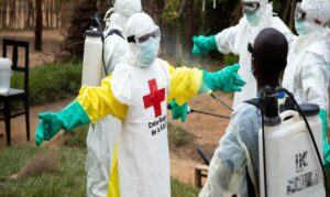 OMS alerta que surto de ebola na República Democrática do Congo continua avançando