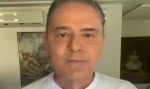 Luis Roberto conclui tratamento contra câncer e faz alerta sobre prevenção