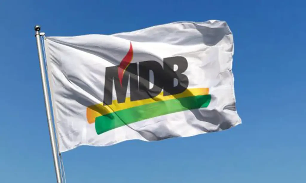 MDB decide não lançar candidato à Presidência e libera diretórios estaduais para alianças locais; foco será em ampliar bancada no Congresso