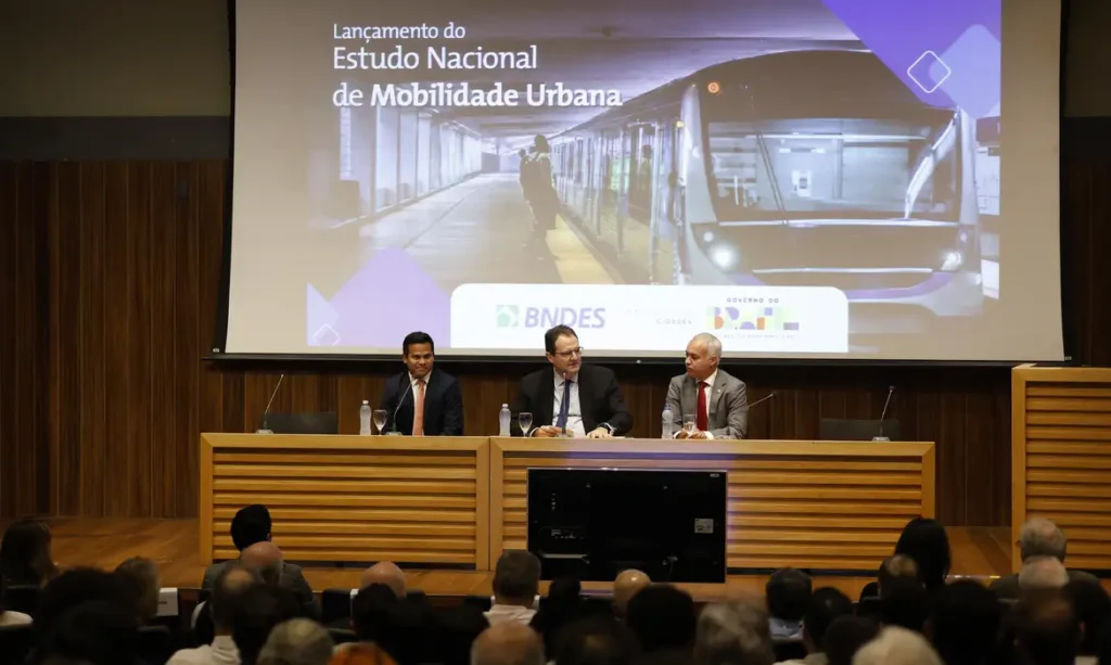 Estudo do BNDES prevê 187 projetos e até R$ 430 bilhões para ampliar transporte público