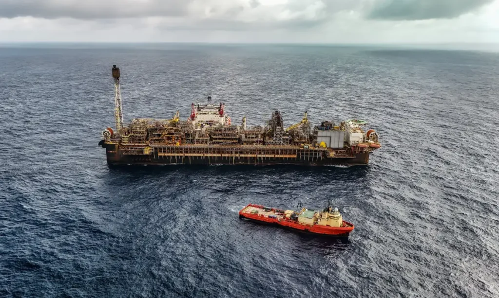 Produção de petróleo e gás da Petrobras bate recorde de 3,34 MM boed no 2º trimestre, alta de 14,1%