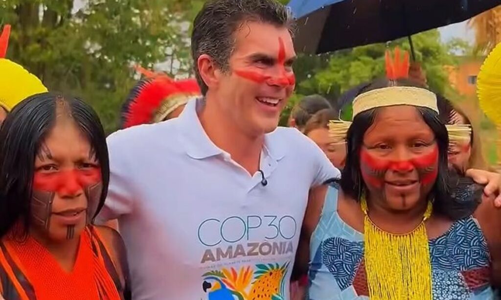 Helder Barbalho divulga vídeo com momentos da vida pública