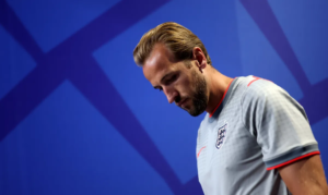 Harry Kane se rende a Messi após derrota da Inglaterra na semifinal: "Maior da história"