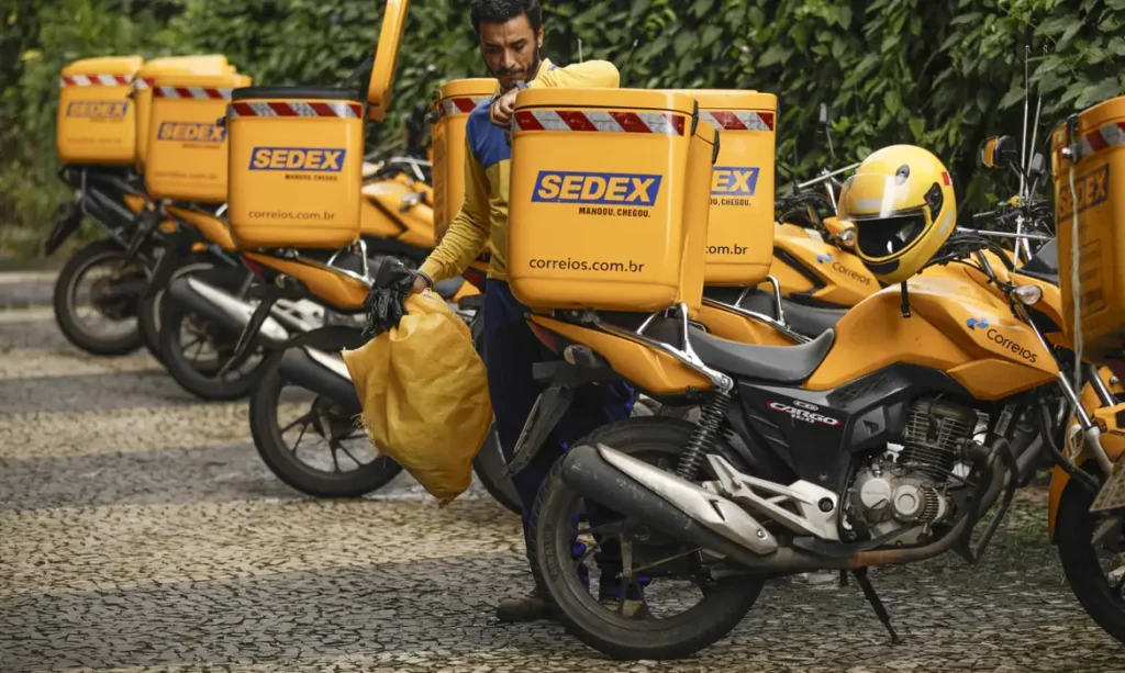 TCU alerta para risco fiscal dos Correios e cobra compensação de custos