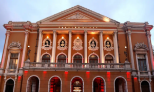Teatros da Amazônia, incluindo Theatro da Paz (PA) e Teatro Amazonas (AM), são reconhecidos como Patrimônio Mundial pela Unesco; região Norte tem primeiro título cultural