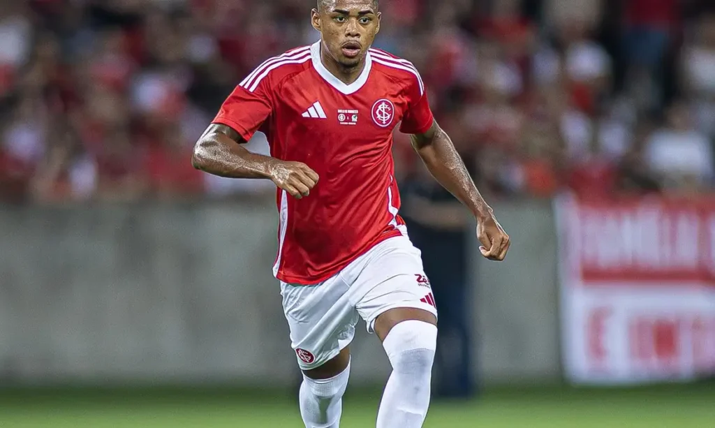 Victor Gabriel é suspenso pelo STJD até Gabriel Pec voltar a treinar, com prazo de até 180 dias 1 Victor Gabriel é suspenso pelo STJD até Gabriel Pec voltar a treinar, com prazo de até 180 dias