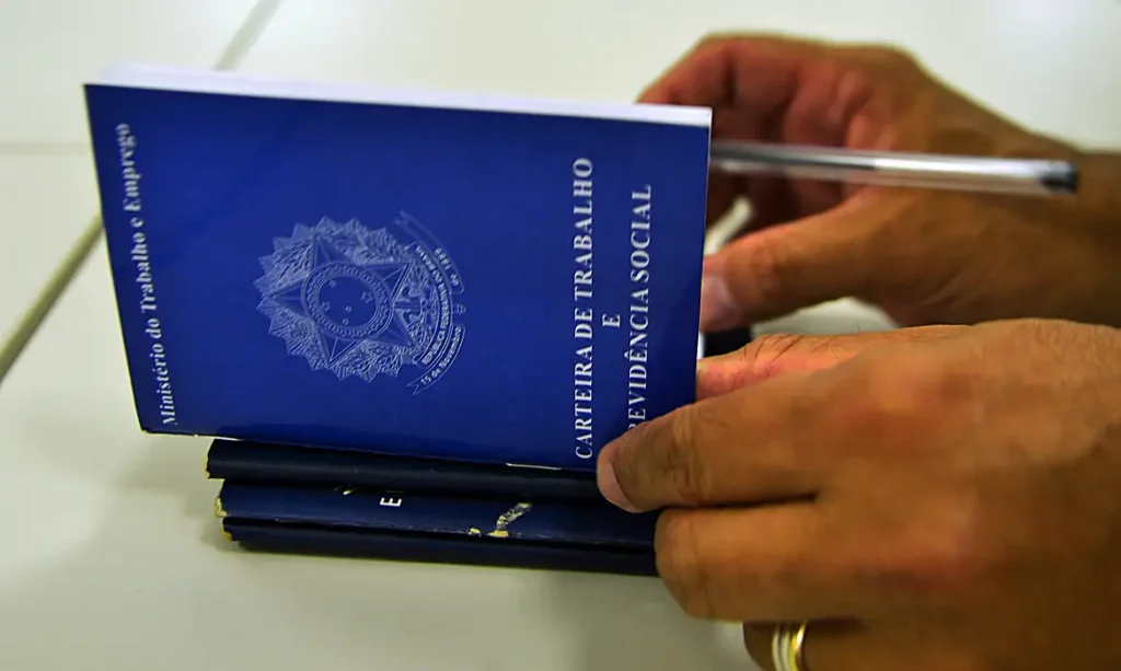 Brasil cria 58,5 mil empregos em julho, queda de 56,3% na comparação com mesmo mês de 2025, aponta Caged 1 Brasil cria 58,5 mil empregos em julho, queda de 56,3% na comparação com mesmo mês de 2025, aponta Caged