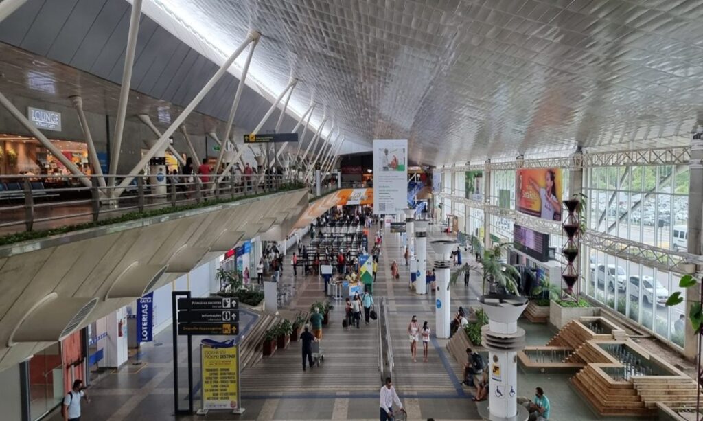 Passagens aéreas e combustíveis ficam mais caros em Belém antes do feriado 1 Passagens aéreas e combustíveis ficam mais caros em Belém antes do feriado