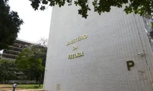 Governo Central registra superávit de R$ 10,8 bilhões em julho