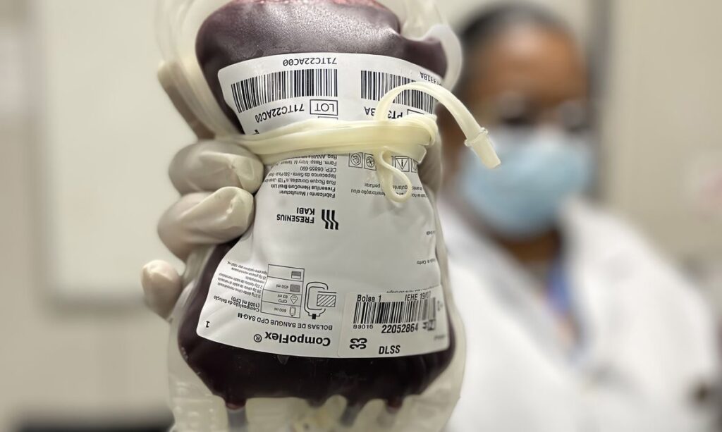 Lei institui Junho Vermelho para incentivar doação de sangue e prevê iluminação de prédios públicos