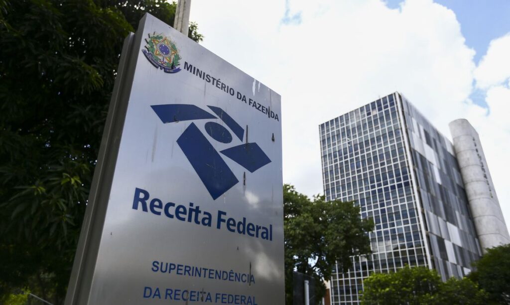 Receita arrecada R$ 3,1 bilhões com imposto sobre dividendos