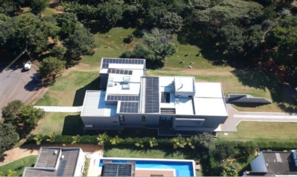 Mansão onde Virginia e Zé Felipe moraram é colocada à venda por R$ 29 milhões 1 Mansão onde Virginia e Zé Felipe moraram é colocada à venda por R$ 29 milhões