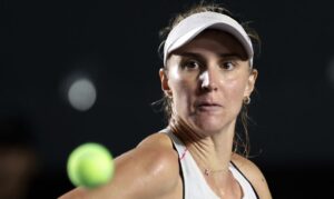 Bia Haddad anuncia pausa na carreira até o fim de 2026 para "proteger o ranking" e cuidar da saúde mental
