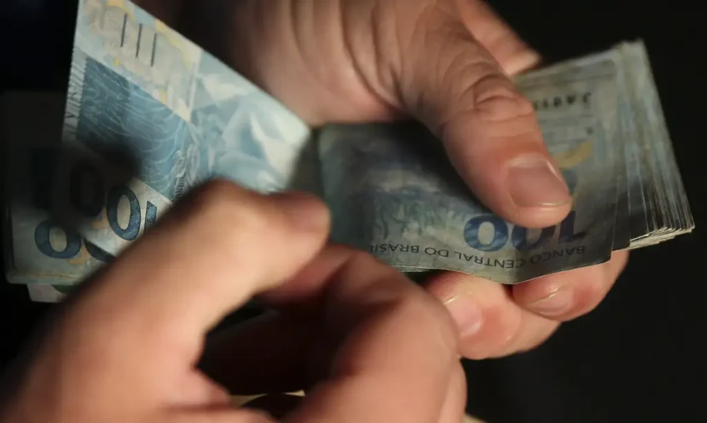 Dívida Pública supera R$ 9,2 trilhões pressionada pelos juros