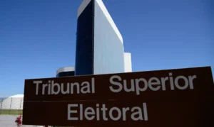 TSE marca julgamento dos registros dos candidatos à Presidência para segunda-feira (31)