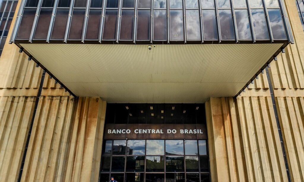 BC reduz projeção de crescimento da economia para 1,8% 1 BC reduz projeção de crescimento da economia para 1,8%