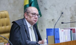 Em meio à crise, Gilmar Mendes propõe vetar delegados da PF e militares em gabinetes do STF