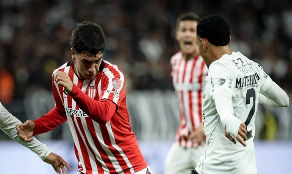 Com drama no fim, Corinthians é eliminado da Libertadores pelo Estudiantes 1 Com drama no fim, Corinthians é eliminado da Libertadores pelo Estudiantes