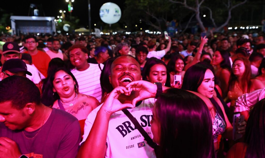 Domingueira reúne música e lazer para todas as idades na Tamandaré