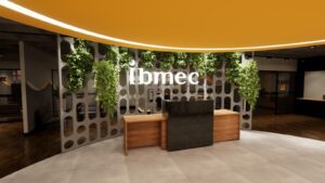 Ibmec lança processo seletivo para primeira turma de graduação presencial em Fortaleza com dinâmica em grupo e prova escrita
