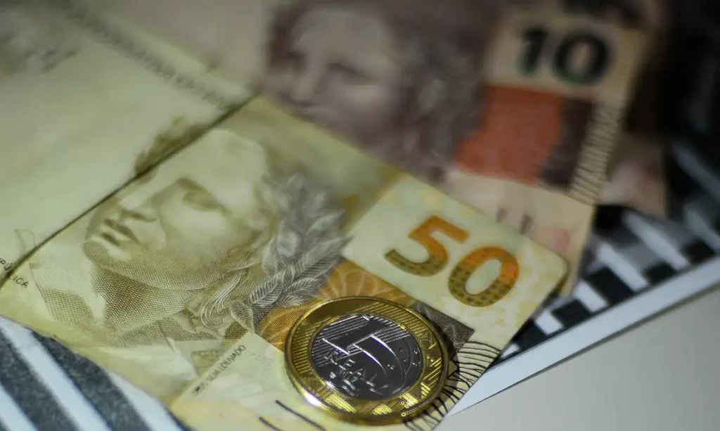 IBC-BR recua 0,2% em julho; resultado representa alta de 1% em um ano 1 IBC-BR recua 0,2% em julho; resultado representa alta de 1% em um ano