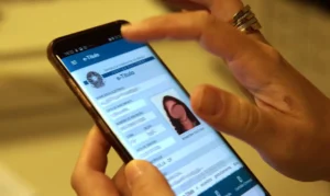 Eleitores precisam acessar o e-Título antes de 3 de outubro