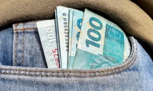 Governo Central tem déficit de R$ 13,6 bilhões em agosto