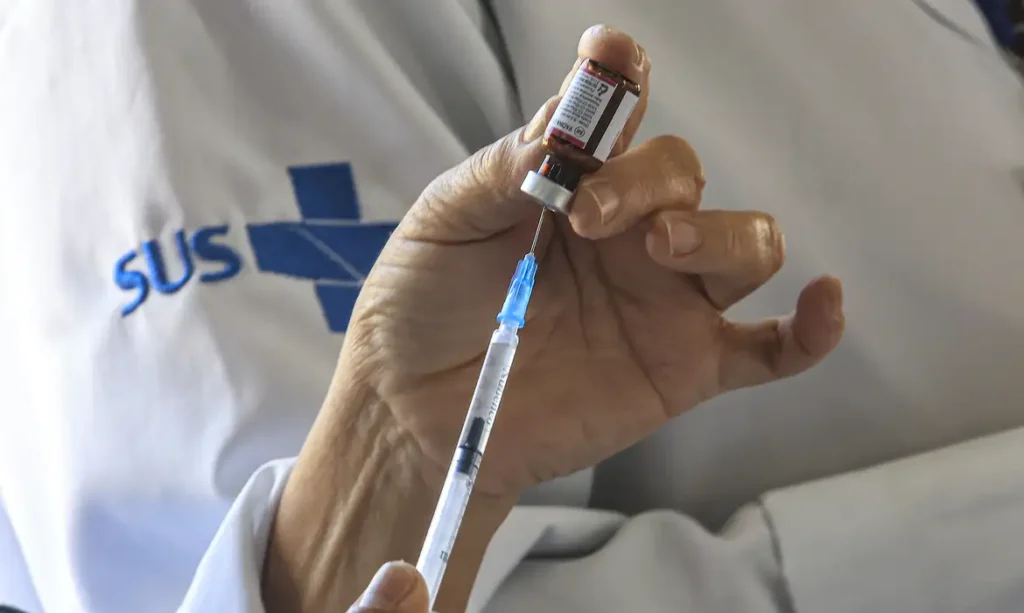 Anvisa amplia indicação da vacina MenQuadfi para bebês a partir de seis semanas de vida 1 Anvisa amplia indicação da vacina MenQuadfi para bebês a partir de seis semanas de vida