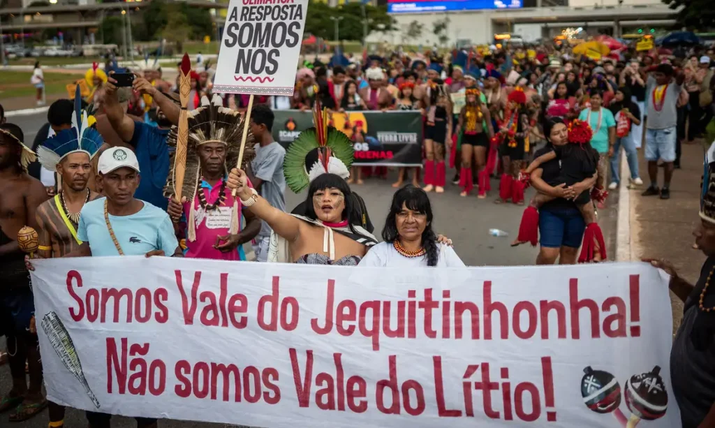 Maioria dos projetos no Congresso ameaçam indígenas, diz pesquisa 1 Maioria dos projetos no Congresso ameaçam indígenas, diz pesquisa