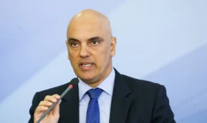 Fachin arquiva pedido de investigação contra Alexandre de Moraes envolvendo contrato de R$ 130 milhões
