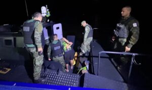 Fiscalização na Base Candiru apreende 112 quilos de drogas em embarcação no Pará