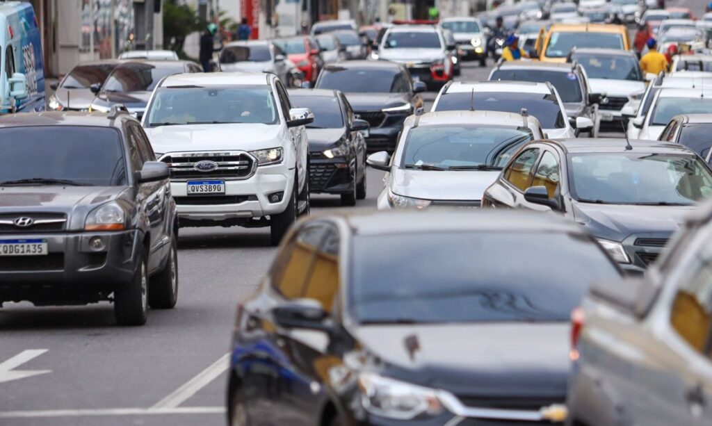Motoristas de Belém podem receber multas de trânsito em tempo real pelo celular