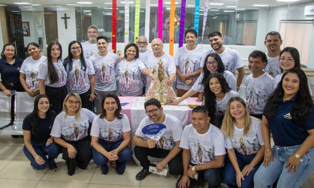 ASPEB recebe visita de Nossa Senhora de Nazaré em momento de fé e devoção