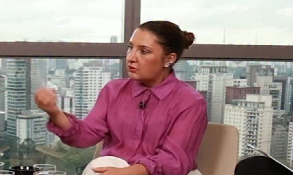 Economista de campanha de Flávio Bolsonaro propõe substituir vagas de aposentados por inteligência artificial 1 Economista de campanha de Flávio Bolsonaro propõe substituir vagas de aposentados por inteligência artificial